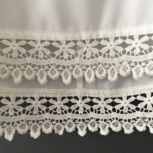 ABOUND Silky Scoop Neck Crop Top with Lace Trim - Picture 2 of 5